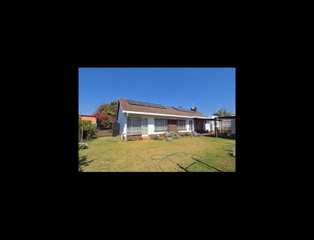 4 BEDROOM HOUSE FOR SALE IN SINOVILLE